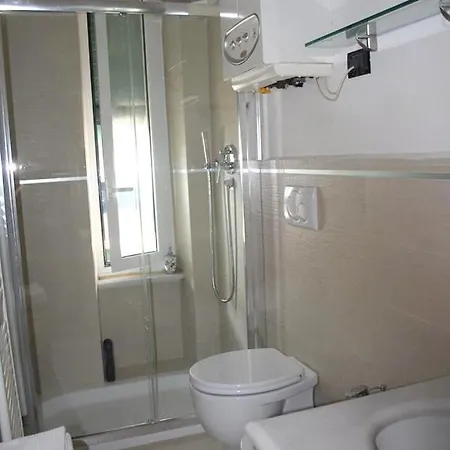 One Bedroom Apartement With Terrace And Wifi At La Spezia